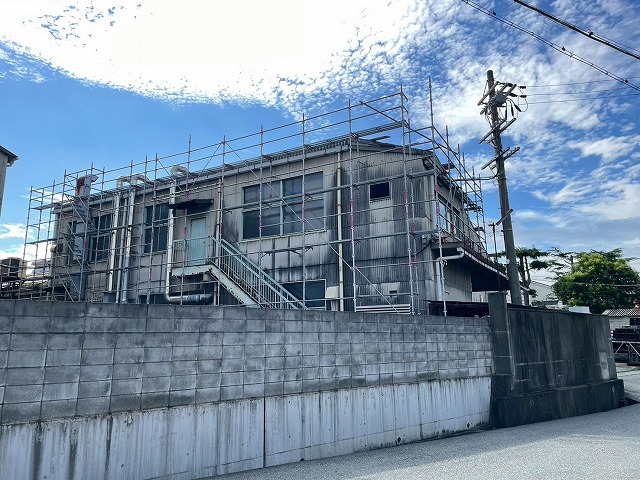 姫路市　工場屋根工事　部分足場